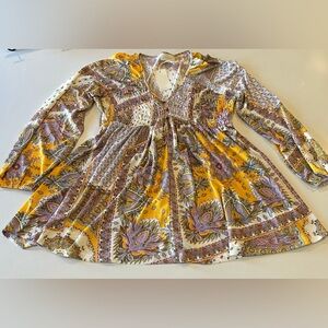 MELLODAY * ANTHROPOLOGIE Paisley
Boho Yellow Lavender Peasant Blouse size medium